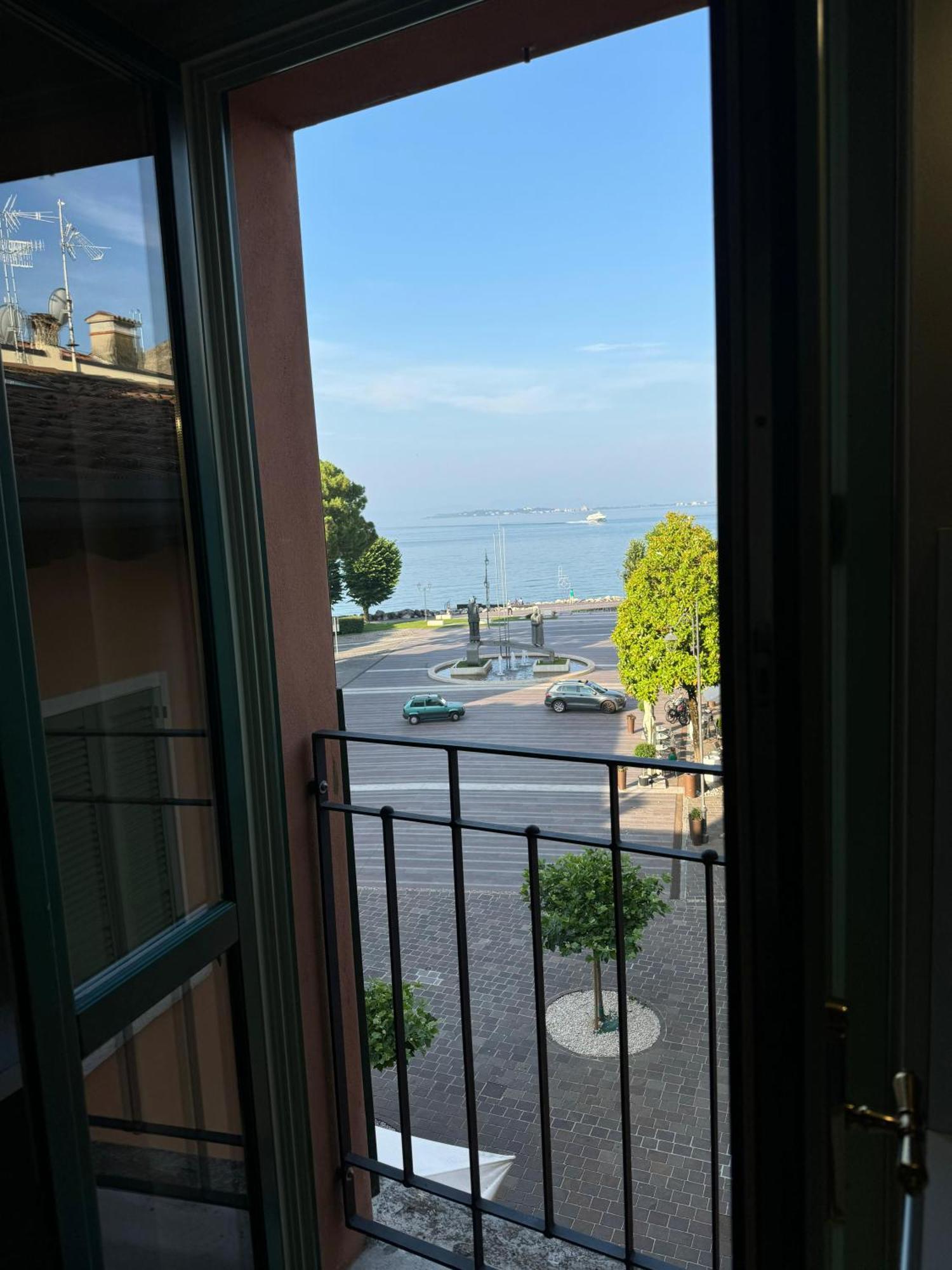 Splendid Apartment 데센자노델가르다 외부 사진